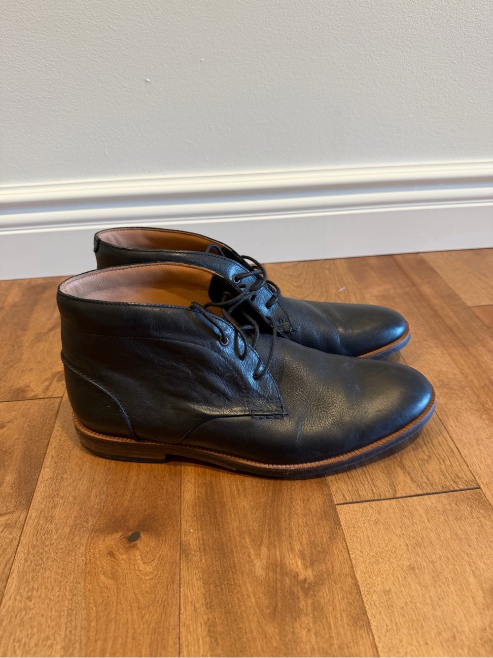 Clarks Men's Black Leather Chukka Boots